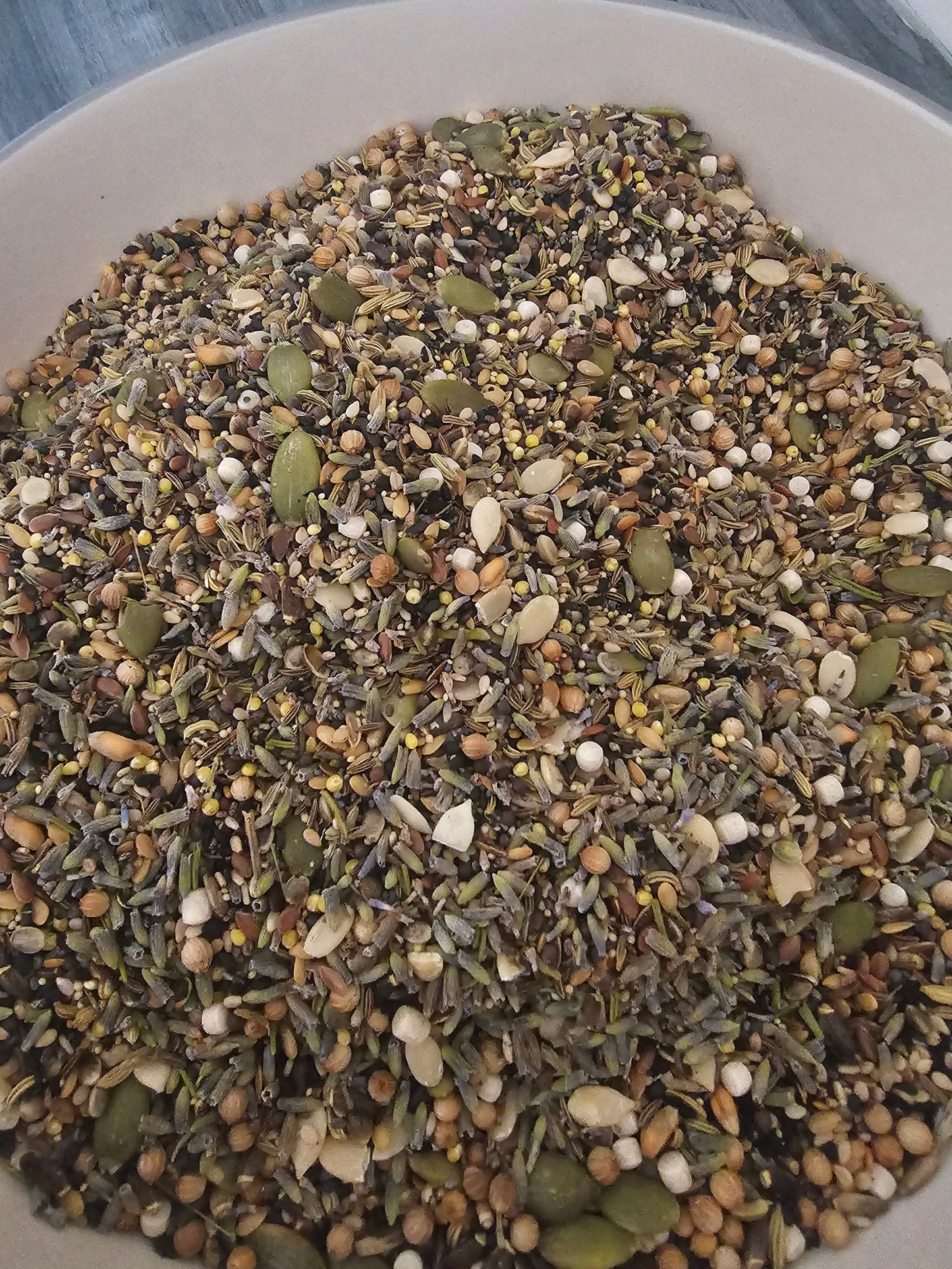 Healthy seed mix for parrots – nutritious, no sunflower blend, 500g | Pandemonium Pets