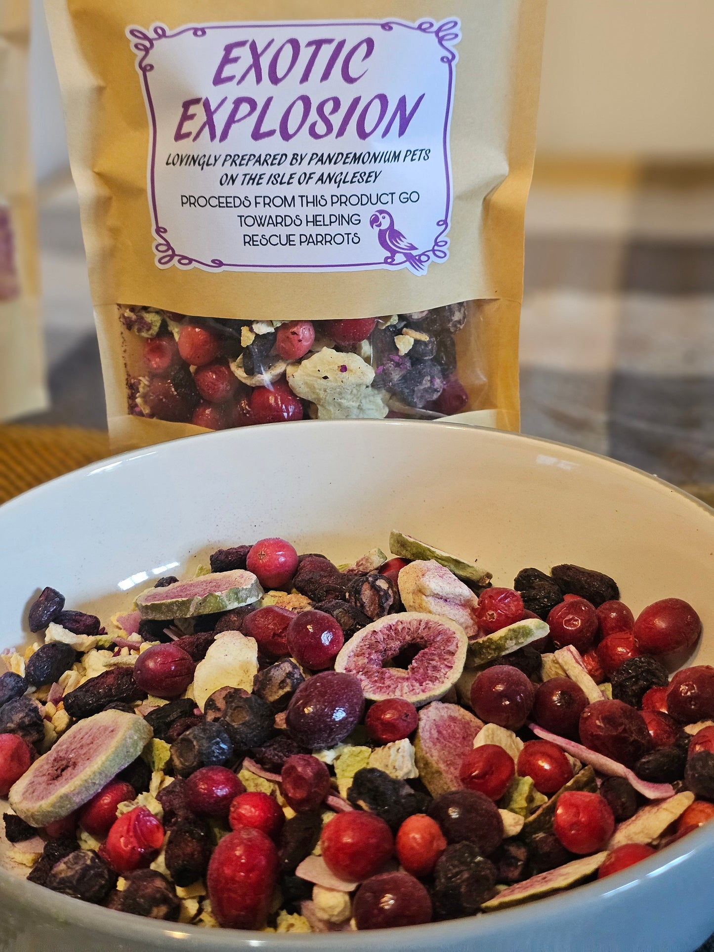 Exotic Explosion – Freeze-Dried Exotic Fruit Mix for Parrots (100g)